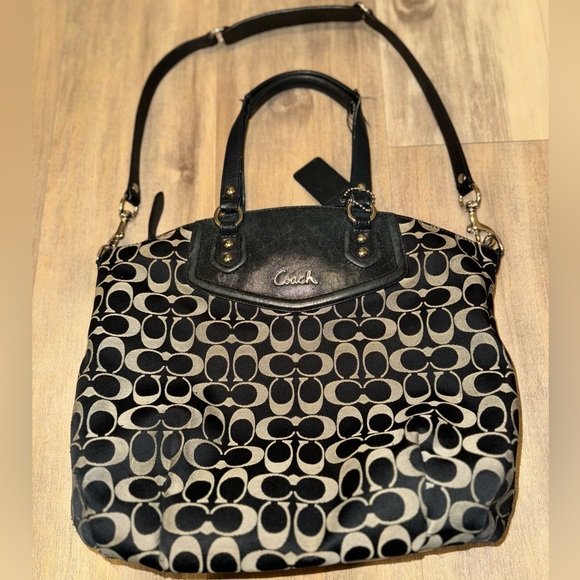 COACH ASHLEY SIGNATURE NORTH/ SOUTH SATCHEL - Picture 2 of 9